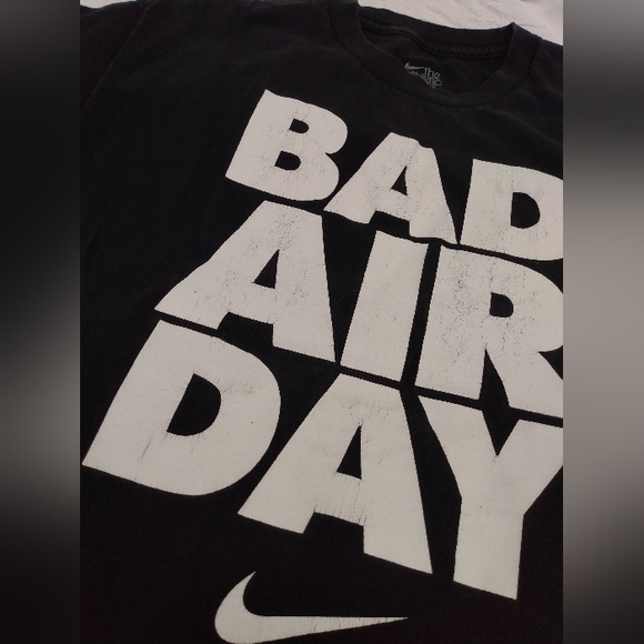 Vintage 90s NIKE BAD AIR DAY Graphic Air Max Pegasus Jordan Bo Jackson T-Shirt - Picture 4 of 11
